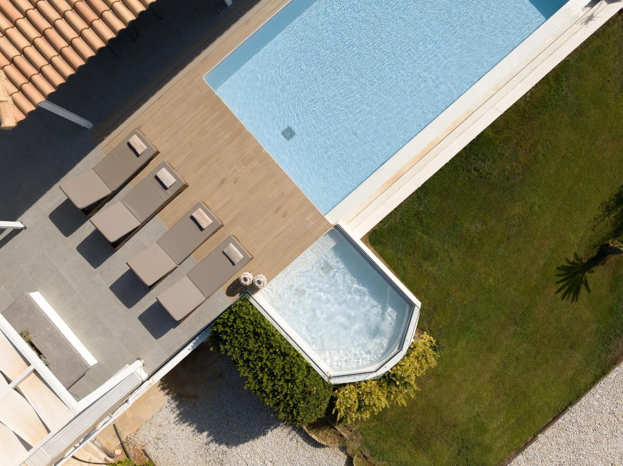 Alba Bianca Villa, Family Retreat With Heated Pool By Thinkvilla Hersonissos  Exterior foto