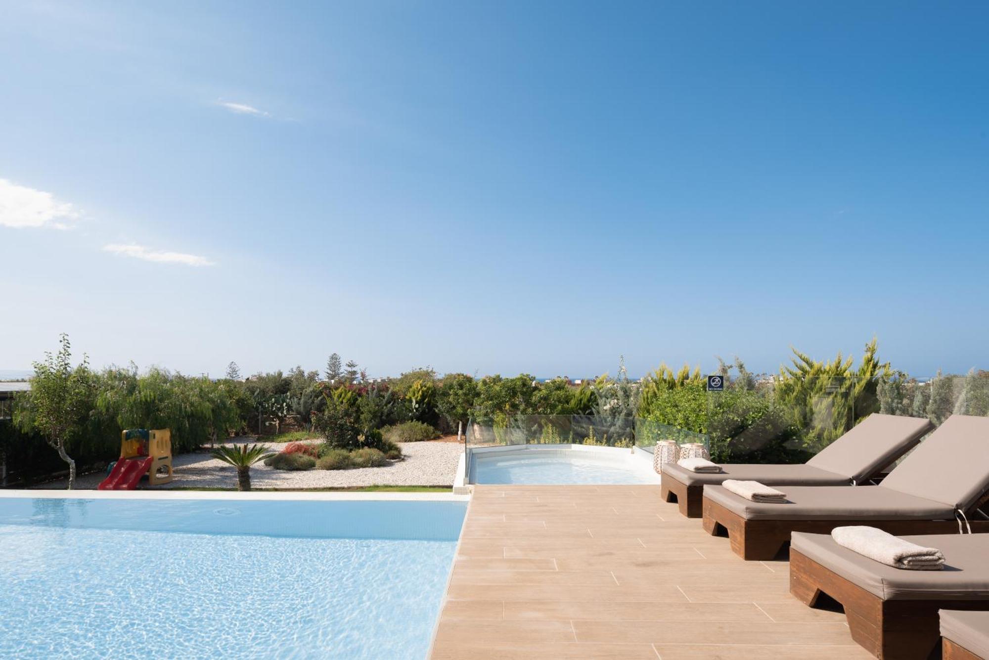 Alba Bianca Villa, Family Retreat With Heated Pool By Thinkvilla Hersonissos  Exterior foto
